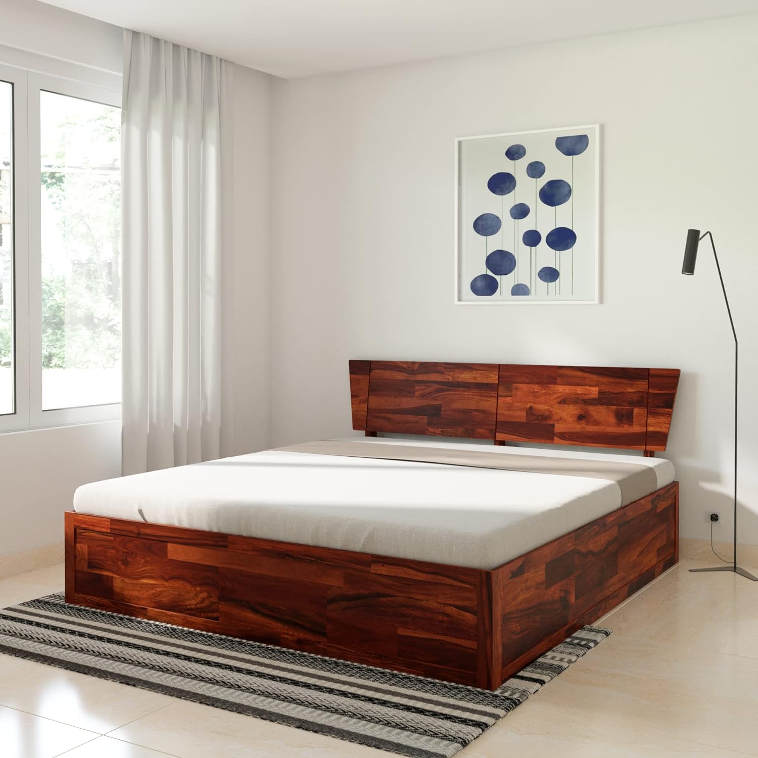 Solid Wood Queen Size Bed With Storage